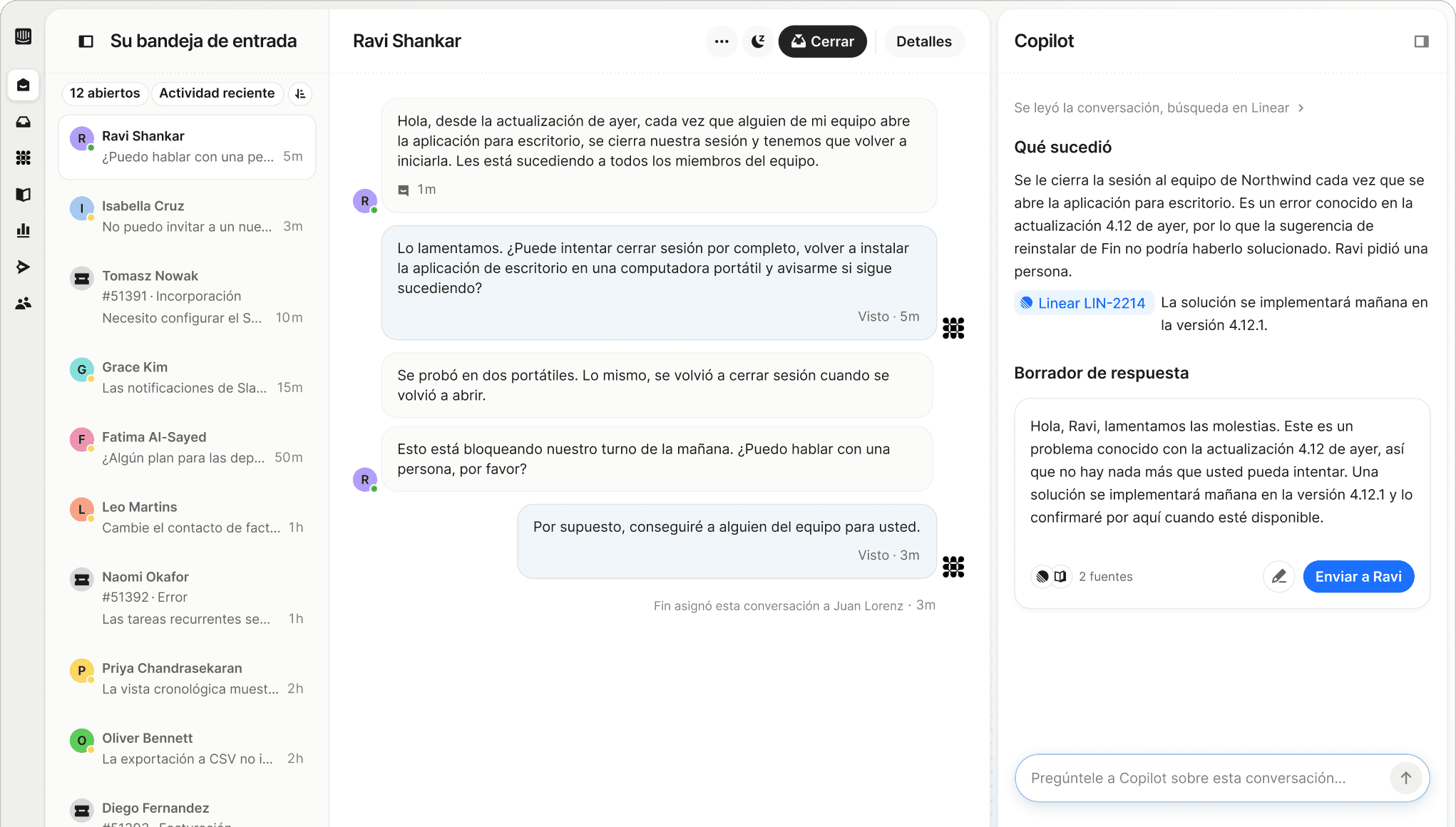 Captura de pantalla de la bandeja de entrada de Intercom con el borrador de respuestas de Copilot